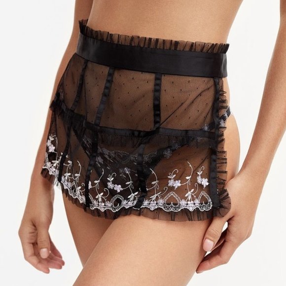 SOLD - For Love & Lemons Amour Apron 💕💕 - Picture 3 of 5